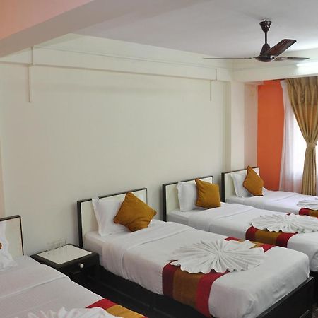 Hotel Pleasure Home Kathmandu Buitenkant foto