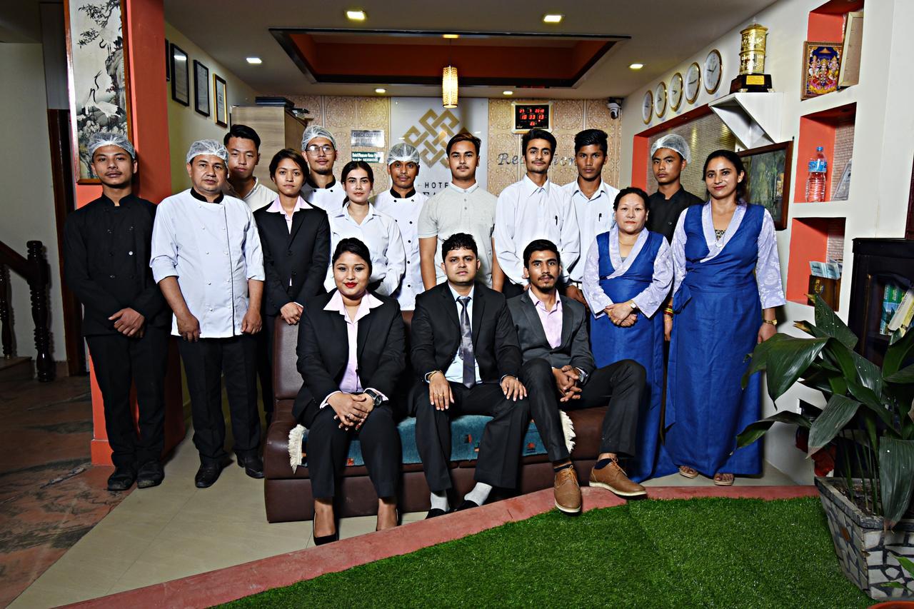 Hotel Pleasure Home Kathmandu Buitenkant foto