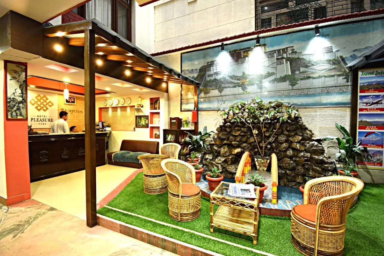 Hotel Pleasure Home Kathmandu Buitenkant foto